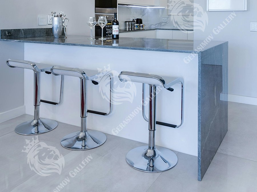 Барні стійки для дому