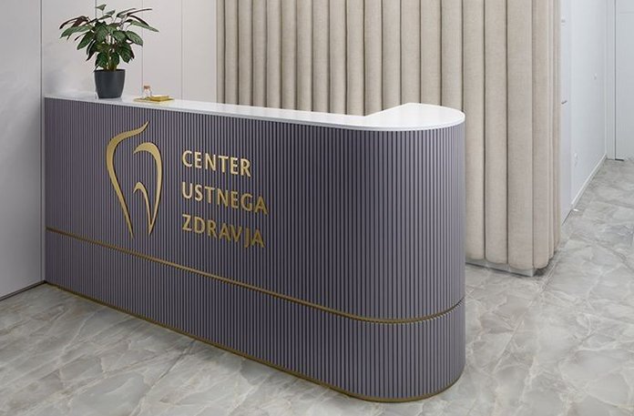 Стійки для ресепшн